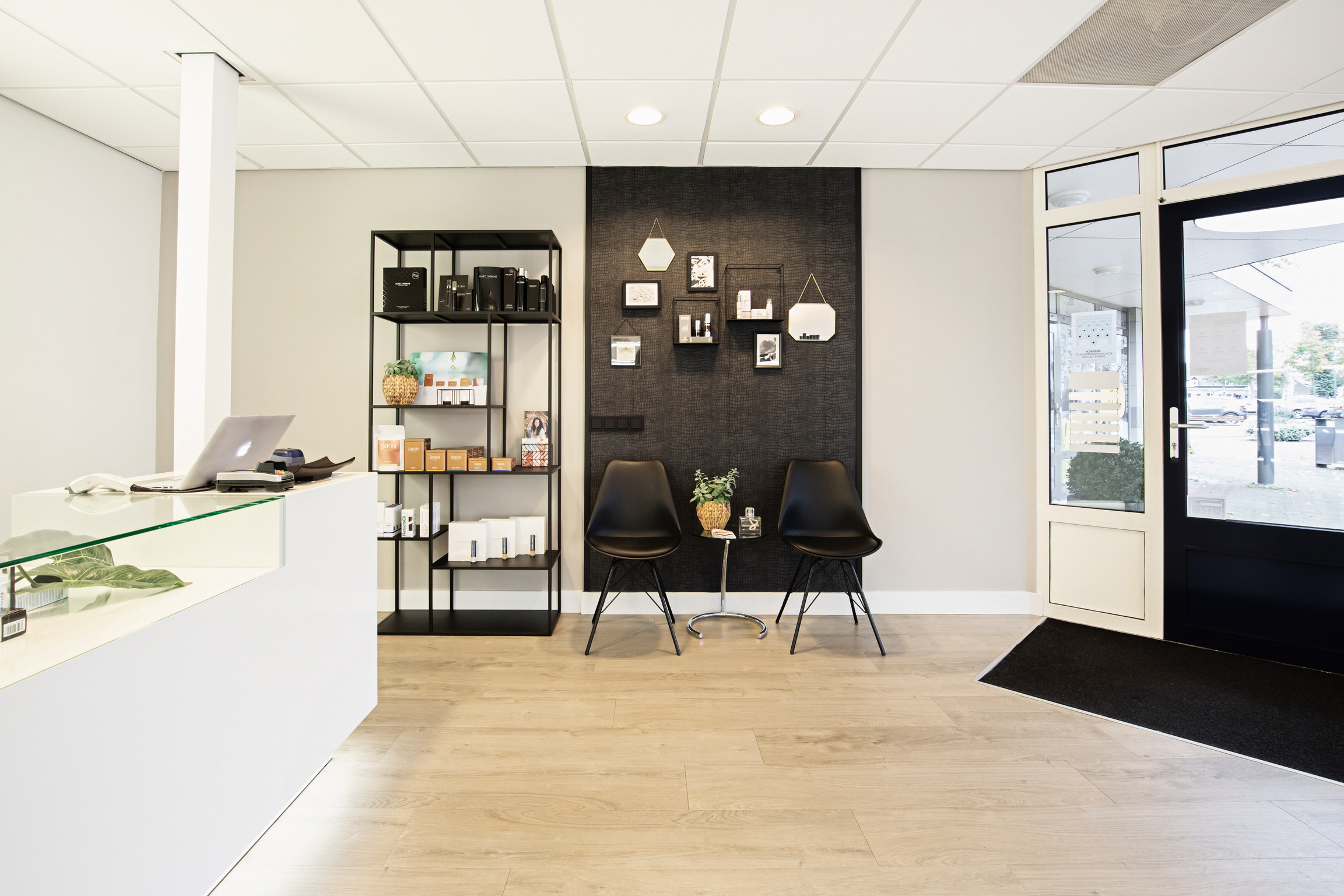 Webshop Medisch Schoonheidsspecialiste Cosmetisch arts PH Formula Skin Resurfacing Permanente make up Cosmetisch arts Huidtherapie SkinFix Schoonheidssalon Schoonheidsspecialiste Volkel Uden Veghel Oss Erp Boekel Mill Nistelrode Vorstenbosch Webshop